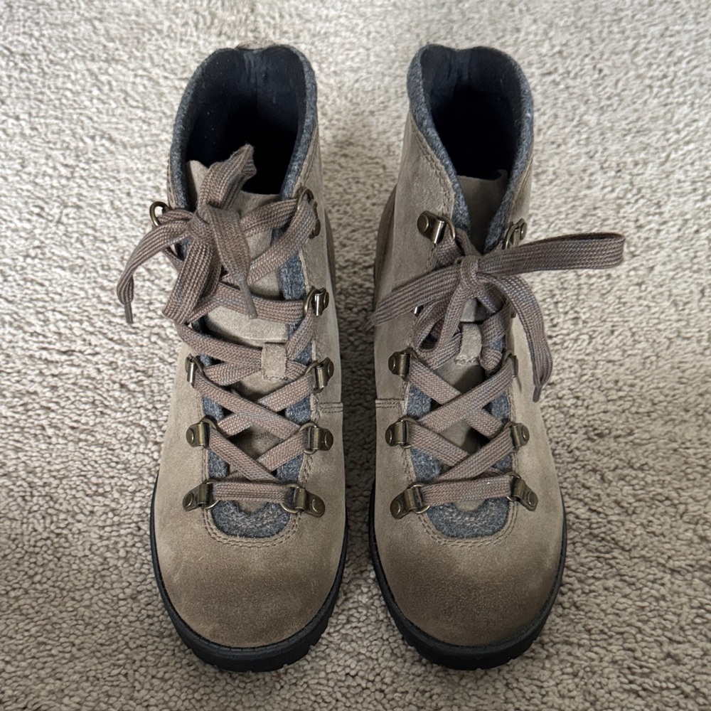 Clarks Tan and Gray Ankle Boots